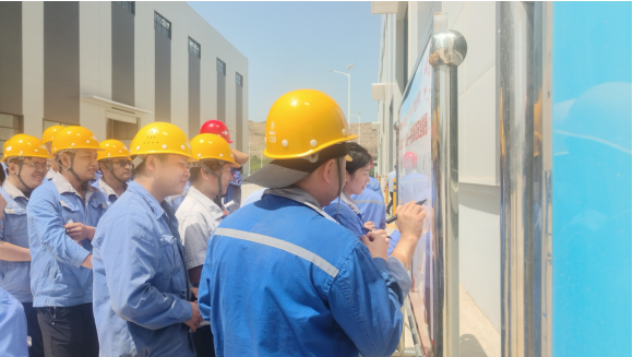 1758615699945379.png image.png